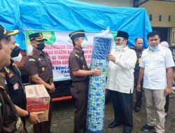 Kejati Sumbar Antarkan Bantuan ke Dua Daerah Terdampak Gempa