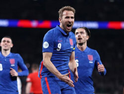 Kane Ditantang Pecahkan Rekor Rooney