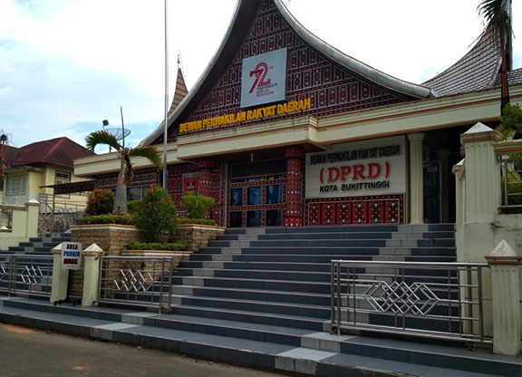 DPRD Rombak Alat Kelengkapan