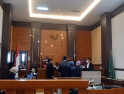 Didakwa Mencuri, Febi Scurrah Harus Duduk di Kursi Pesakitan