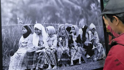 Yang Memilih Bercerita Lewat Fotografi