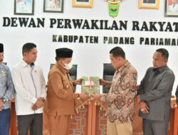 Wabup Padang Pariaman Sampaikan LKPj Kepala Daerah ke DPRD