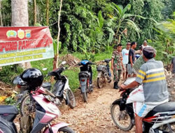 Goro Padat Karya Di Kampung Pancasila Desa Panggung Haruyan