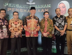 Gubernur Sumbar Raih Penghargaan K3 dari Kemnaker RI