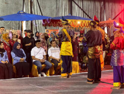 Supardi Tutup Pasar Seni Payakumbuh
