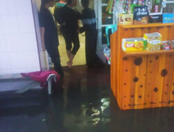 Hujan Lebat, Banjir Landa Sejumlah Wilayah di Padang