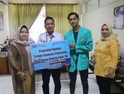 Pelindo Beri Beasiswa dan Perangkat TIK