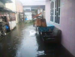 Warga Padang Pasir Dihantui Banjir Berkepanjangan