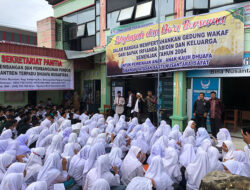 Pertahankan Gedung Wakaf, Siswa dan Guru YBNI Zikir Bersama 
