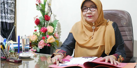Kepala MAN 1 Padang Raih Anugerah GTK Berprestasi