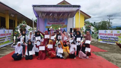 Pertunjukan Pentas Seni SMPN 1 Rao Berjalan Sukses