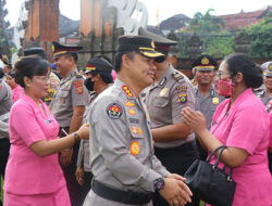 Kapolda Bali Pimpin Upacara Kenaikan Pangkat Anggota dan PNS Polri