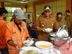 Pasukan Oranye Kota Padang Dijamu Walikota