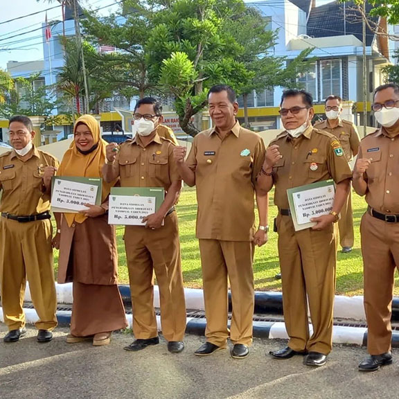 SMP 1 Painan Optimistis Pertahankan Adiwiyata
