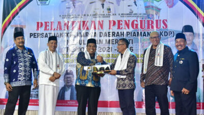 Bupati Suhatri Bur Hadiri Pelantikan DPD PKDP Meranti