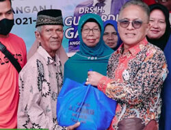 Guspardi Gaus Bagikan Seribu Paket Lebaran 1444 H Ke Dapil