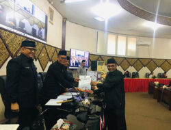 Fraksi di DPRD Padang Sampaikan Pendapat Akhir terhadap LKPJ Wali Kota 2022