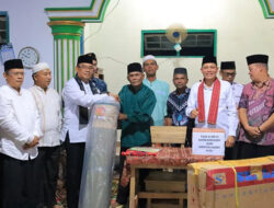 Wabup Sabar AS Kunjungi  Masjid Kampung Halamannya