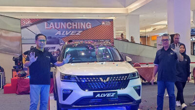 Wuling Resmi Luncurkan Alvez di Padang