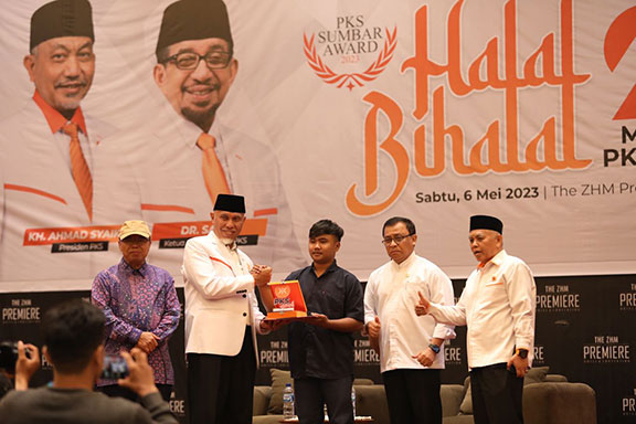 Ketua DPW Sumbar Mahyeldi: PKS “Pembela Rakyat”