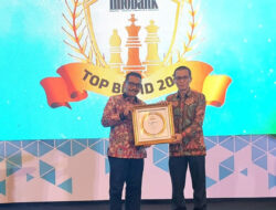 Bank Nagari Raih Penghargaan Top BUMD 2023