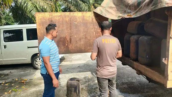 Polres Dharmasraya Ungkap Peredaran BBM Olahan