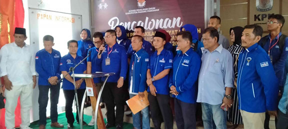Daftar ke KPUD, Demokrat Incar 7 Kursi DPRD Padang Pariaman
