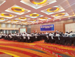 Perjuangkan Pengangkatan Guru Honorer