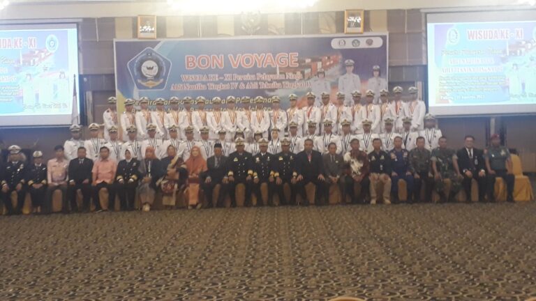 SMK Pelayaran Padang Lantik 41 Perwira ahli Nautika dan ahli Teknika