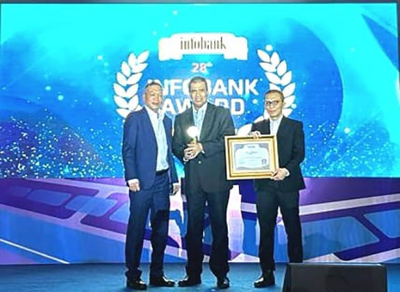 Bank Nagari Raih Golden Trophy  dari Infobank