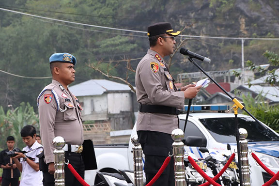 Pimpin Apel Gelar Pasukan Operasi Mantap Brata, Polres Padang Panjang Siap Amankan Jalannya Pemilu 2024