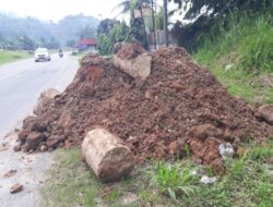 Material Galian Dibuang Ditepi Jalan, PT BAUER Harus Bertanggungjawab