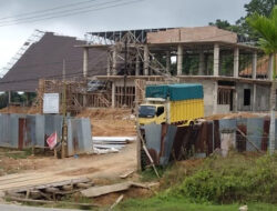 Diduga Tidak Sesuai Spek, Pembangunan Gedung Pustaka Mentawai Asal Jadi