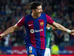Barcelona Ingin Jual Lewandowski