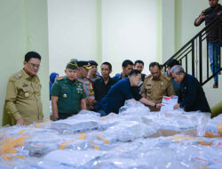 Pastikan Logistik Siap, Bupati Barru bersama Forkopimda Tinjau Gudang Logistik KPU