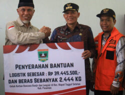 Bupati Pasaman Sabar AS Dampingi Gubernur Sumbar Tinjau Banjir Pasaman