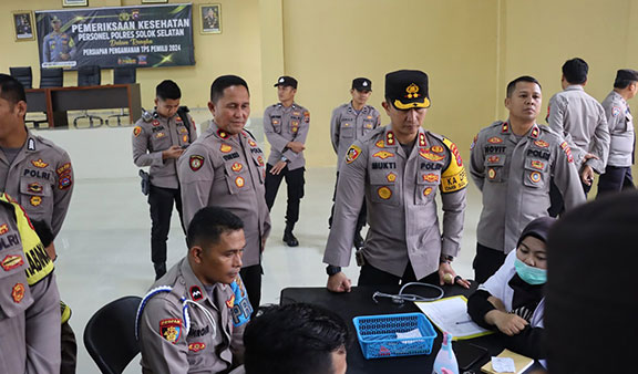 Polres Solsel Periksa Kesehatan 262 Personel
