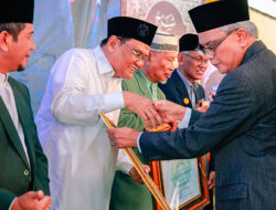 Bupati Barru Terima Penghargaan dari PB. Darud Dakwah Wal-Irsyad