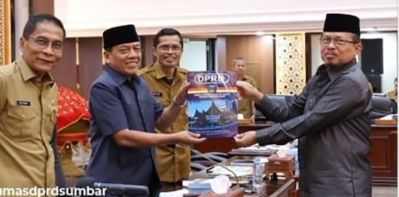 DPRD Sumbar