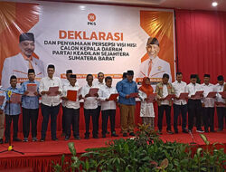 PKS Sumbar Deklarasi Pasangan Cagub dan 17 Paslon Kabupaten Kota