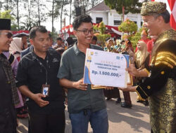 5 Wartawan Terima Penghargaan Pemko Pariaman