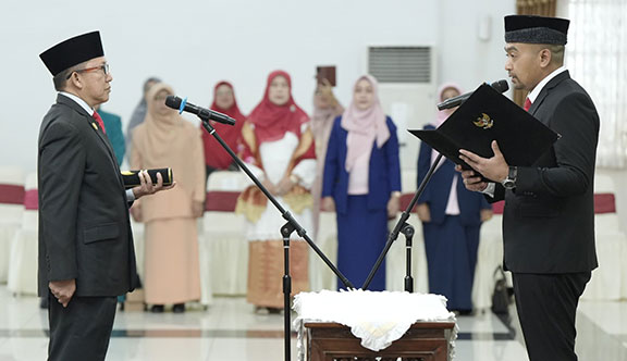 Audy Joinaldy Lantik Yozarwardi Usama Putra sebagai Pj Sekda Provinsi Sumbar