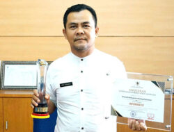 Padang Pariaman Raih Kabupaten Terinformatif Peringkat Tiga Terbaik di Anugerah KIP 2024