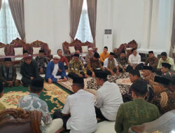 Tempati Rumah Dinas Bupati JKA -Rahmat Gelar Do’a Bersama Hingga Buka Bersama