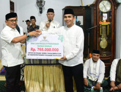 Bupati dan Wabup Padang Pariaman Sambut Kunjungan Safari Ramadan Gubernur di Mesjid