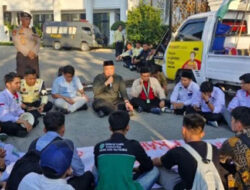 Wakil Ketua DPRD Sumbar Nanda Satria Terima Aksi Unjuk Rasa KAMMI