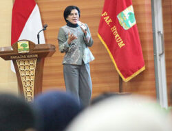 Kajati Sumbar Menjadi Narasumber Pada Seminar Nasional “Mitigasi Resiko Pengadaan Barang Dan Jasa di PTN Berbadan Hukum