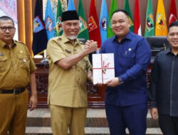 Wakil Ketua DPRD Sumbar Pimpin Rapat Paripurna Penyampaian Nota Pengantar Ranperda RPJMD 2025-2029