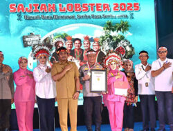 Sajian Lobster 2025 “Rancak Bana Mentawai, Seribu Rasa Seribu Cerita” Pecahkan Rekor MURI di Pantai Mapadegat