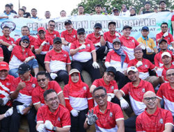 Ketua DPRD Sumbar Ikut Aksi Bersih Pantai